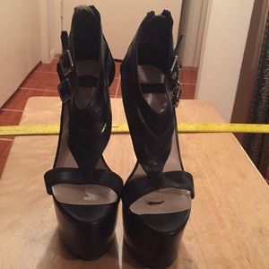 Platform heel sandal